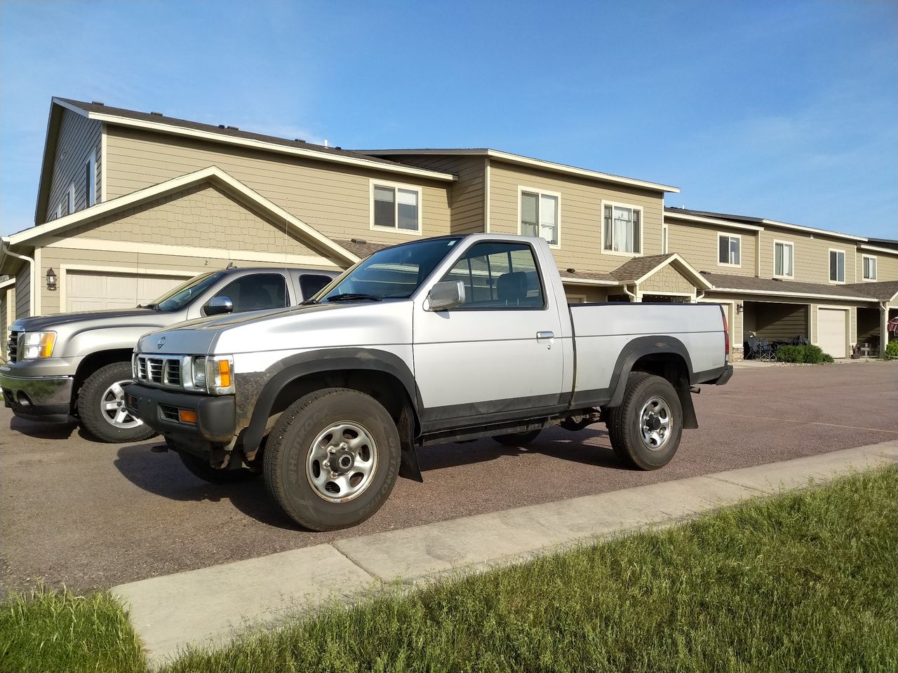 1994 Nissan Pickup XE | Sioux Falls, SD, Silver, 4 Wheel