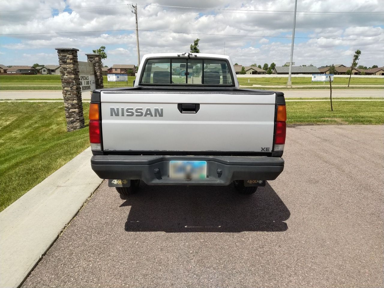 1994 Nissan Pickup XE | Sioux Falls, SD, Silver, 4 Wheel