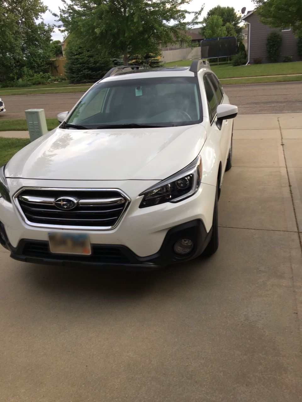 2018 Subaru Outback | Sioux Falls, SD, Crystal White Pearl (White), All Wheel