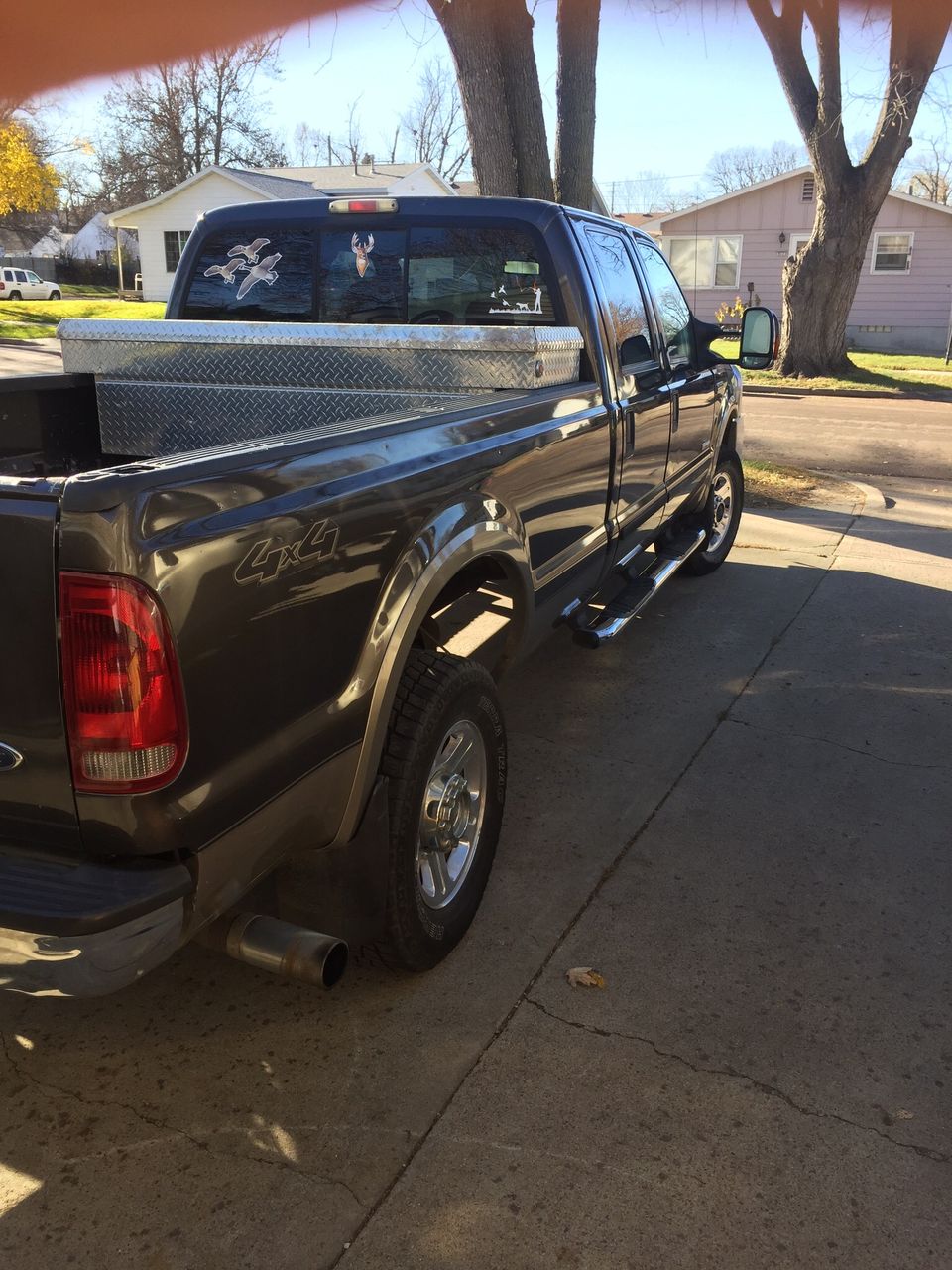 2007 Ford F-350 Super Duty Lariat | Sioux Falls, SD, Dark Green Satin Clearcoat Metallic/Silver Clearcoat Metallic (Green), 4 Wheel