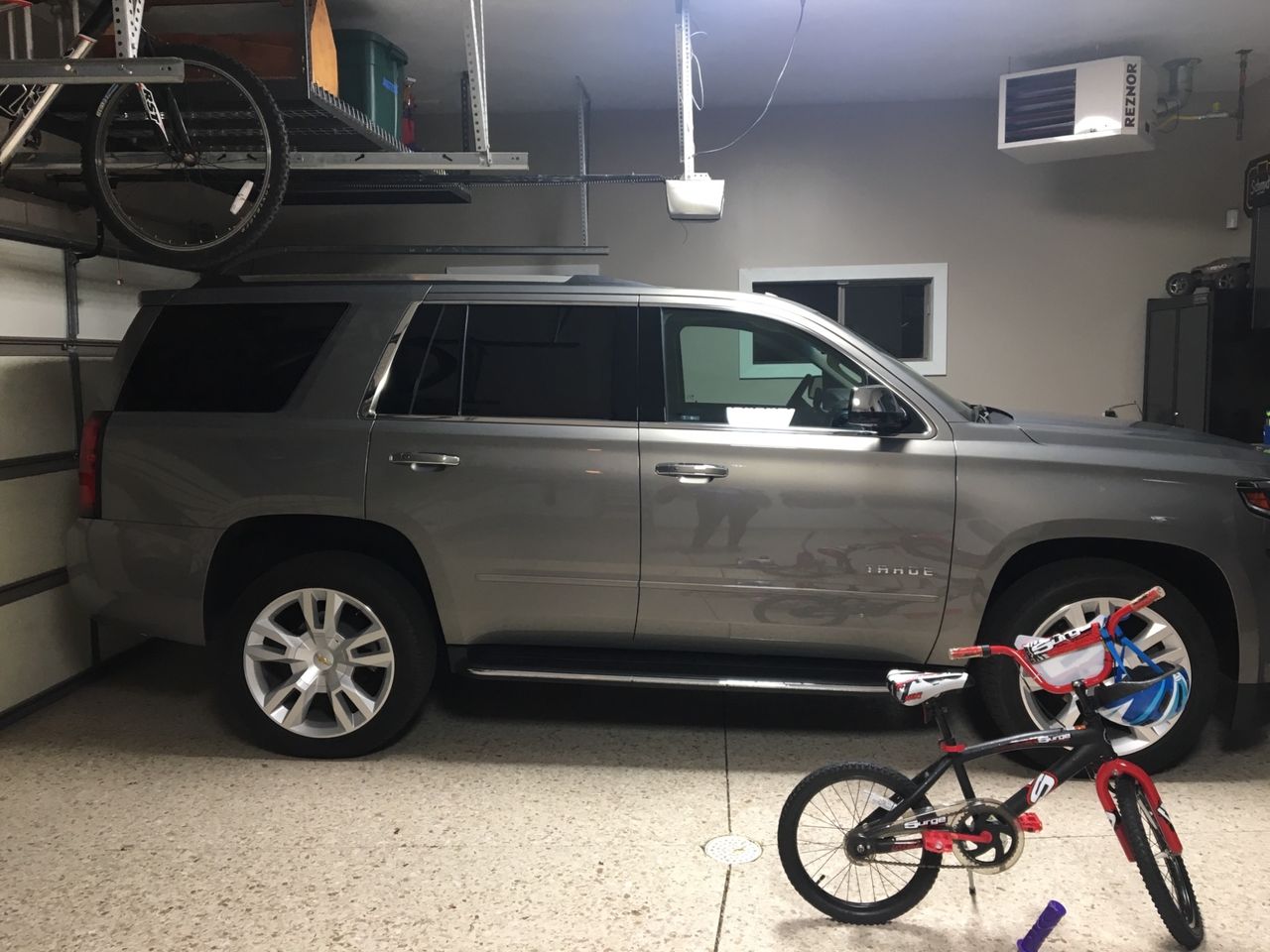 2017 Chevrolet Tahoe | Sioux Falls, SD, Pepperdust Metallic (Gray), 4x4