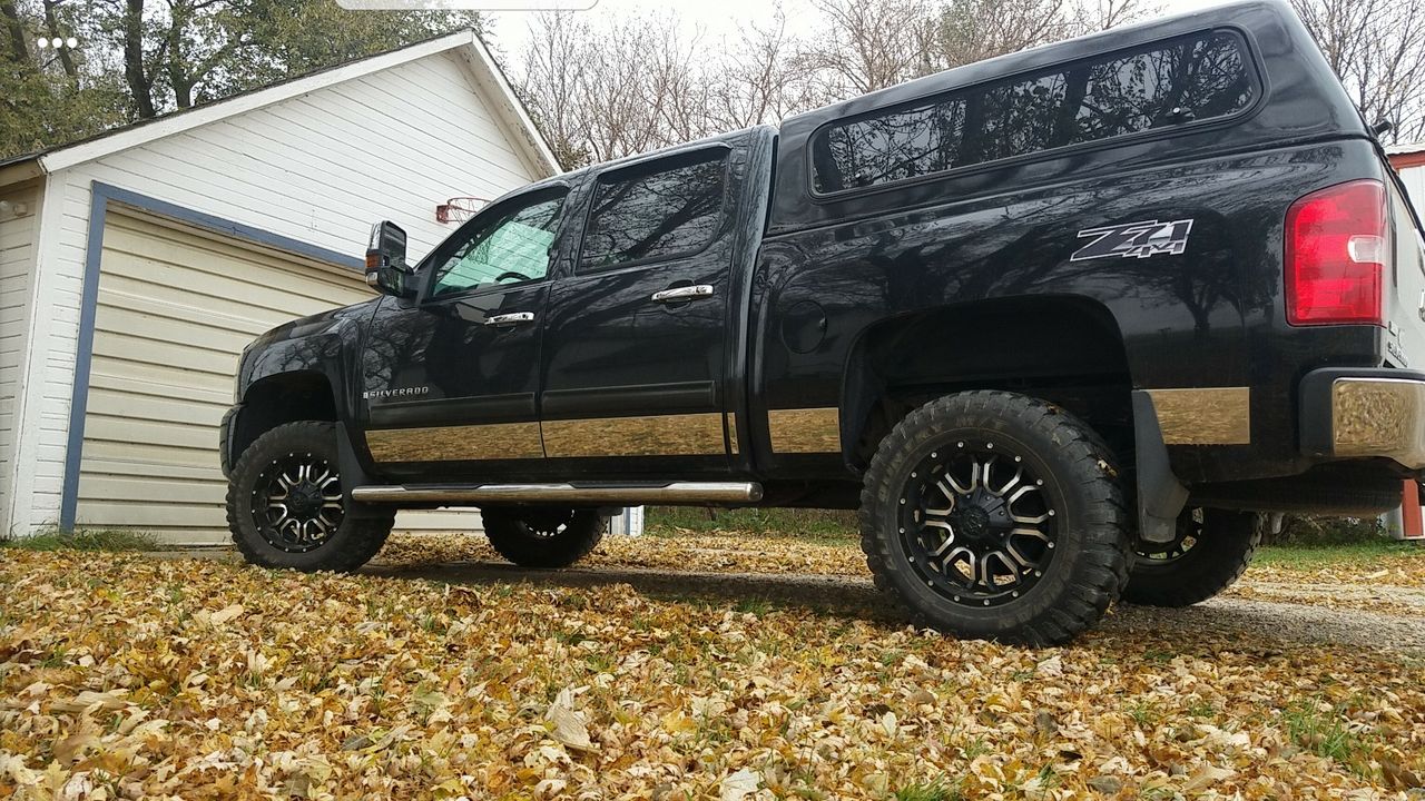 2009 Chevrolet Silverado 1500 LT | Hull, IA, Black Granite Metallic (Black), 4x4