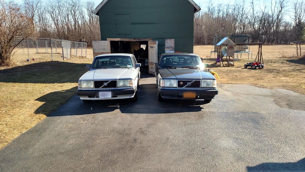 1993 Volvo 240 Base | Keeseville, NY, Dark Gray Metallic (Gray), Rear Wheel