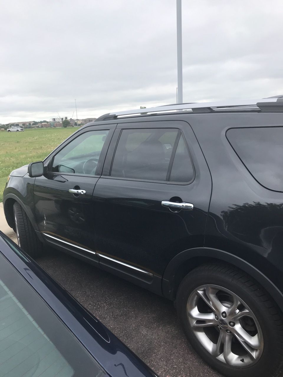 2011 Ford Explorer | Sioux Falls, SD, Tuxedo Black Metallic (Black)