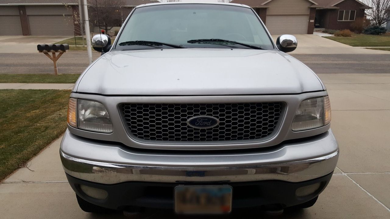 1999 Ford F-150 XLT | Sioux Falls, SD, Silver Clearcoat Metallic (Silver), 4 Wheel