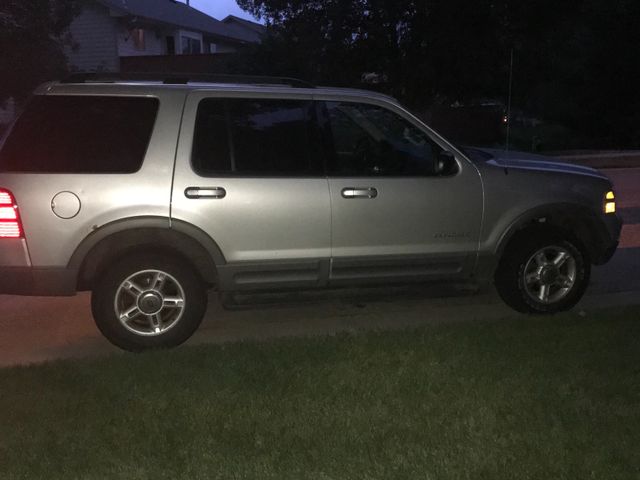 2002 Ford Explorer, Silver Birch Clearcoat Metallic (Gray)
