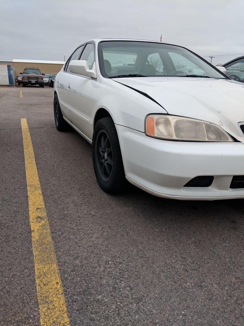 2001 Acura TL 3.2 | Sioux Falls, SD, White Diamond (White), Front Wheel