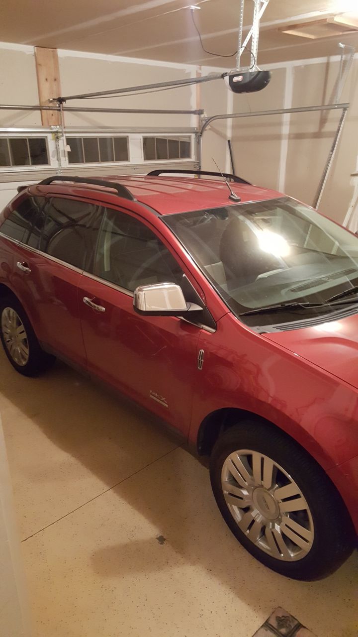 2008 Lincoln MKX Base | Sioux Falls, SD, Vivid Red Clearcoat Metallic (Red & Orange)