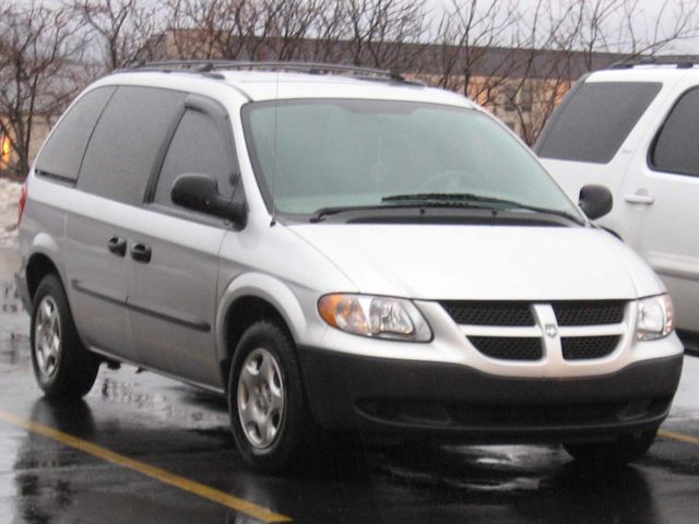 2001 Dodge Caravan SE, Bright Silver Metallic Clearcoat (Silver), Front Wheel