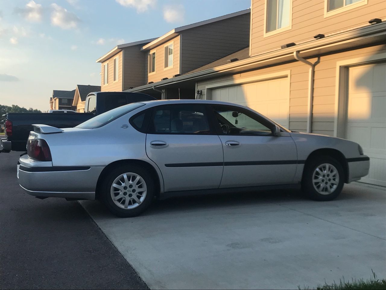 2000 Chevrolet Impala Base | Sioux Falls, SD, Galaxy Silver Metallic (Silver), Front Wheel
