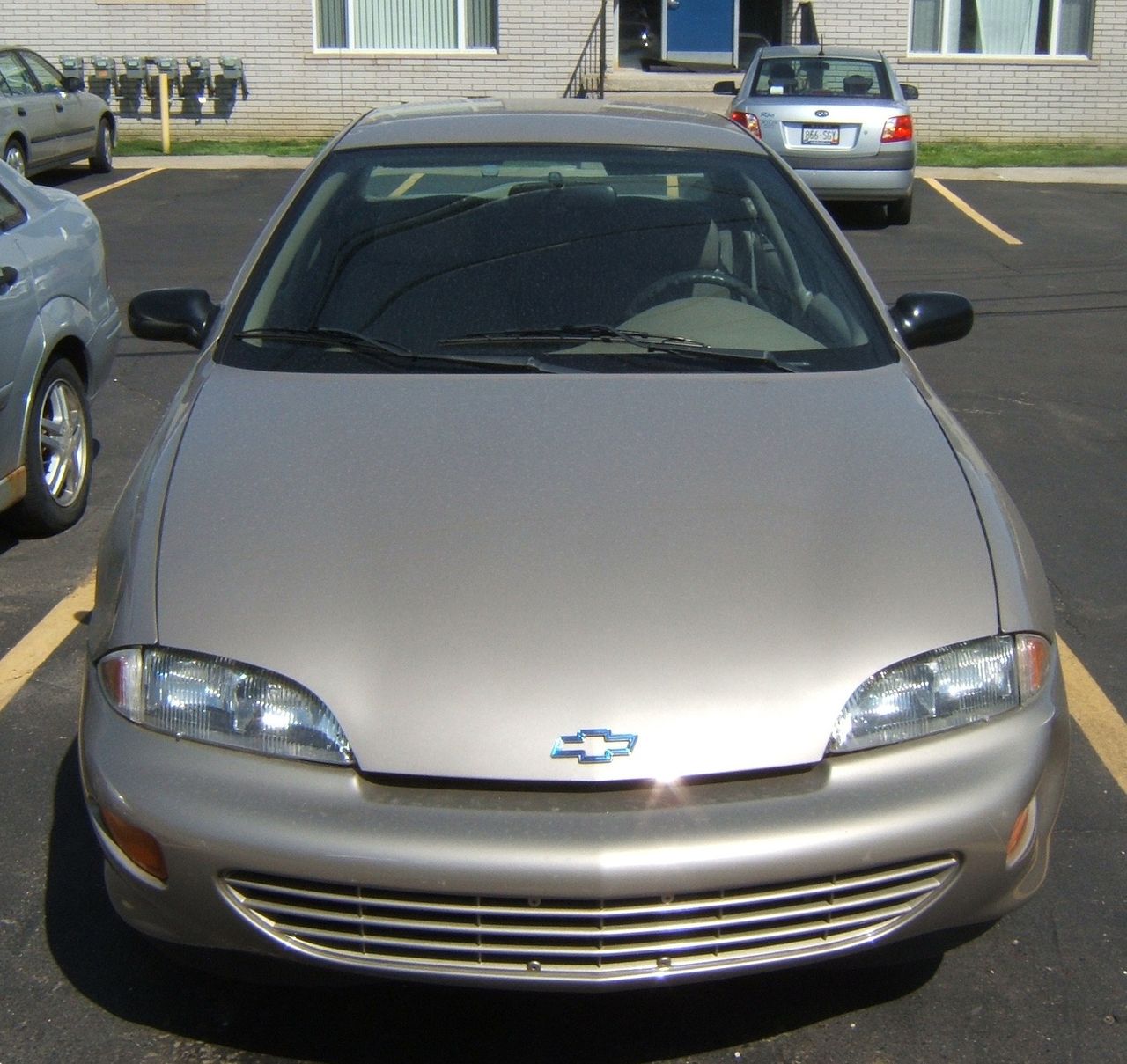 1999 Chevrolet Cavalier Base | Royal Oak, MI, Sandrift Metallic (Brown & Beige), Front Wheel