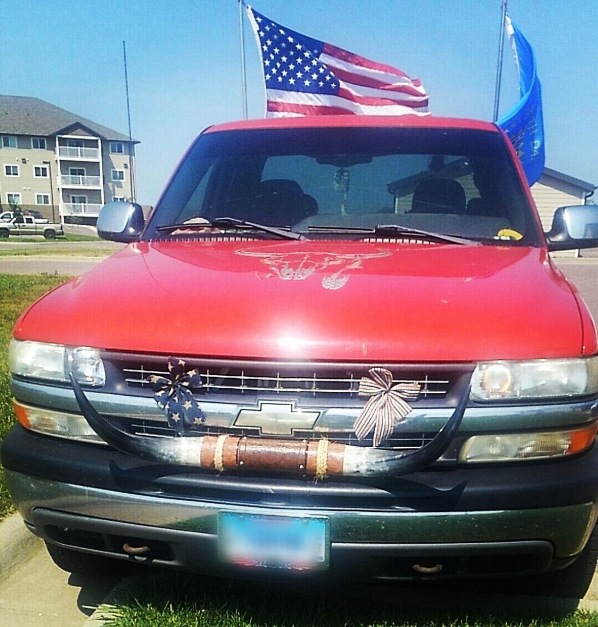 2000 Chevrolet Silverado 2500 | Sioux Falls, SD, Victory Red (Red & Orange)