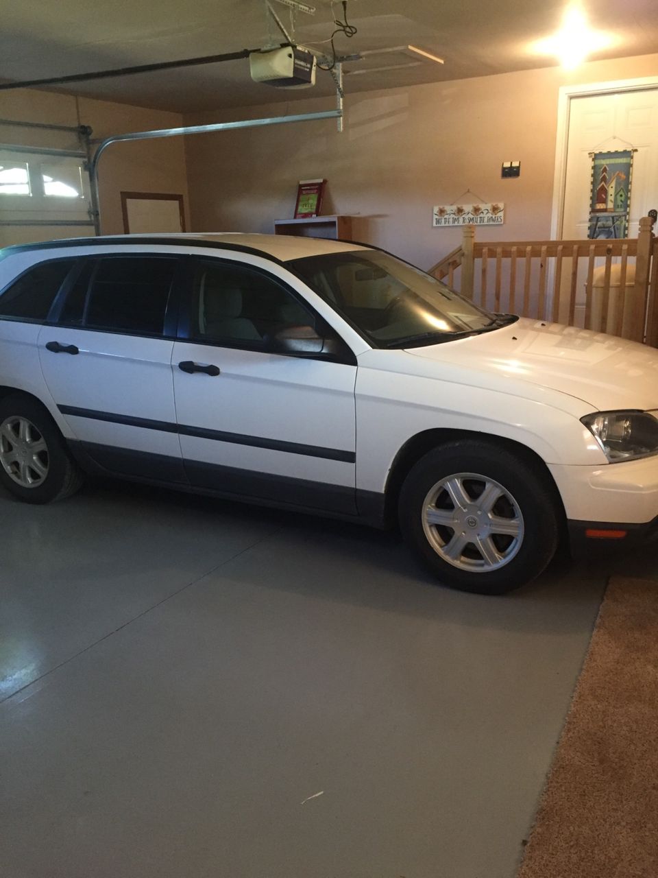 2004 Chrysler Pacifica Base | Hartford, SD, Stone White Clearcoat (White), Front Wheel