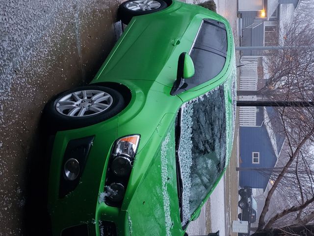 2014 Chevrolet Sonic LT Auto, Dragon Green Metallic (Green), Front Wheel