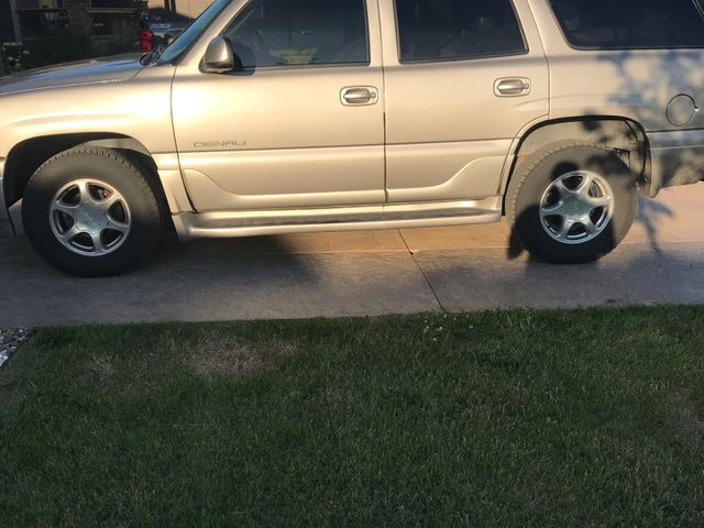 2003 GMC Yukon XL, Pewter Metallic (Gray)