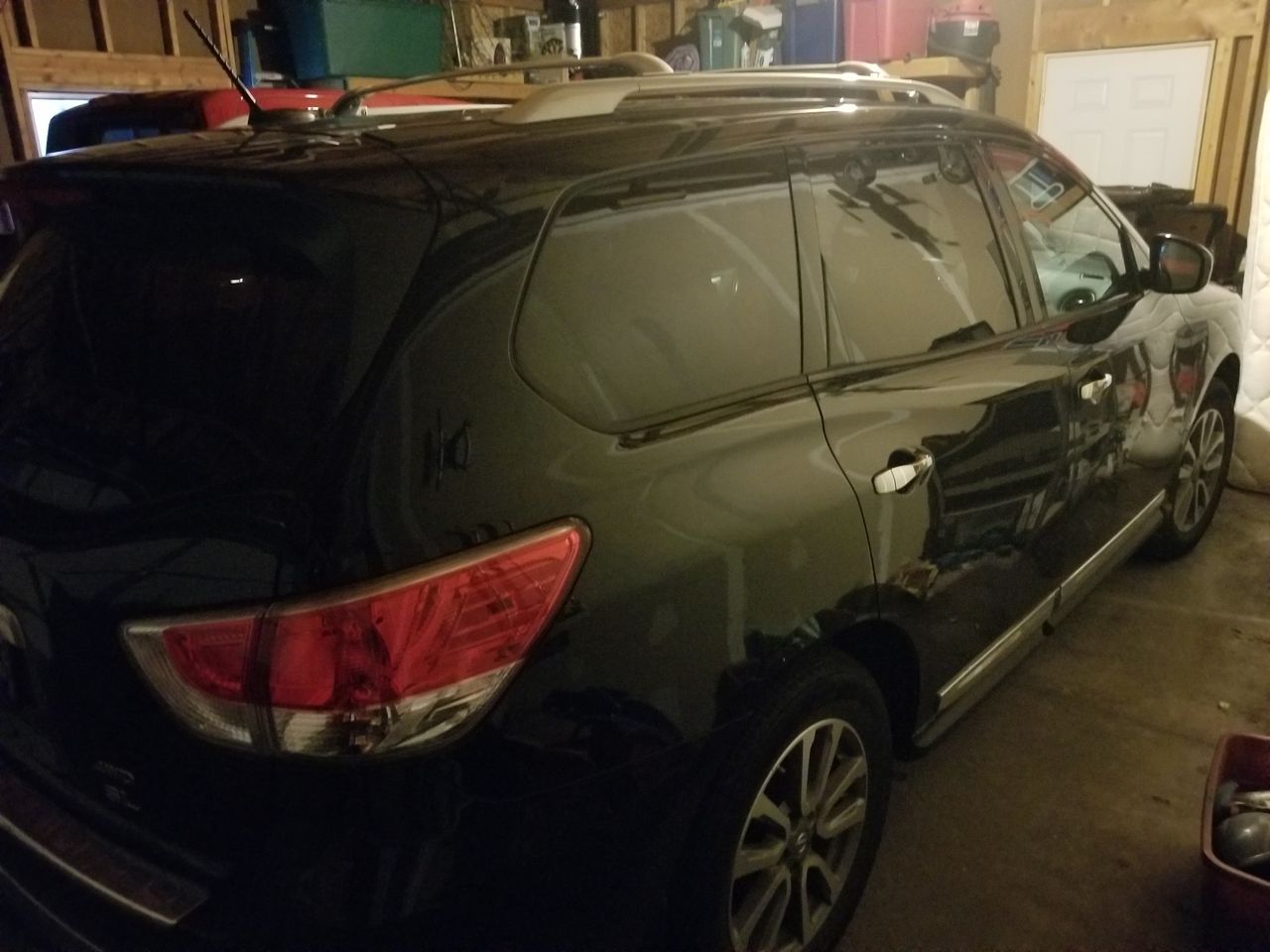 2015 Nissan Pathfinder | Sioux Falls, SD, Magnetic Black (Black)