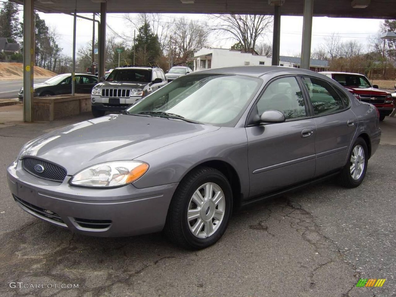 2006 Ford Taurus | South Sioux City, NE, Tungsten Clearcoat Metallic (Gray), Front Wheel
