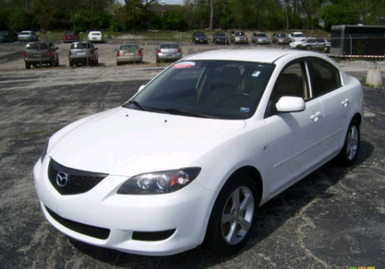 2004 Mazda Mazda3 i | Sioux Falls, SD, Rally White (White), Front Wheel