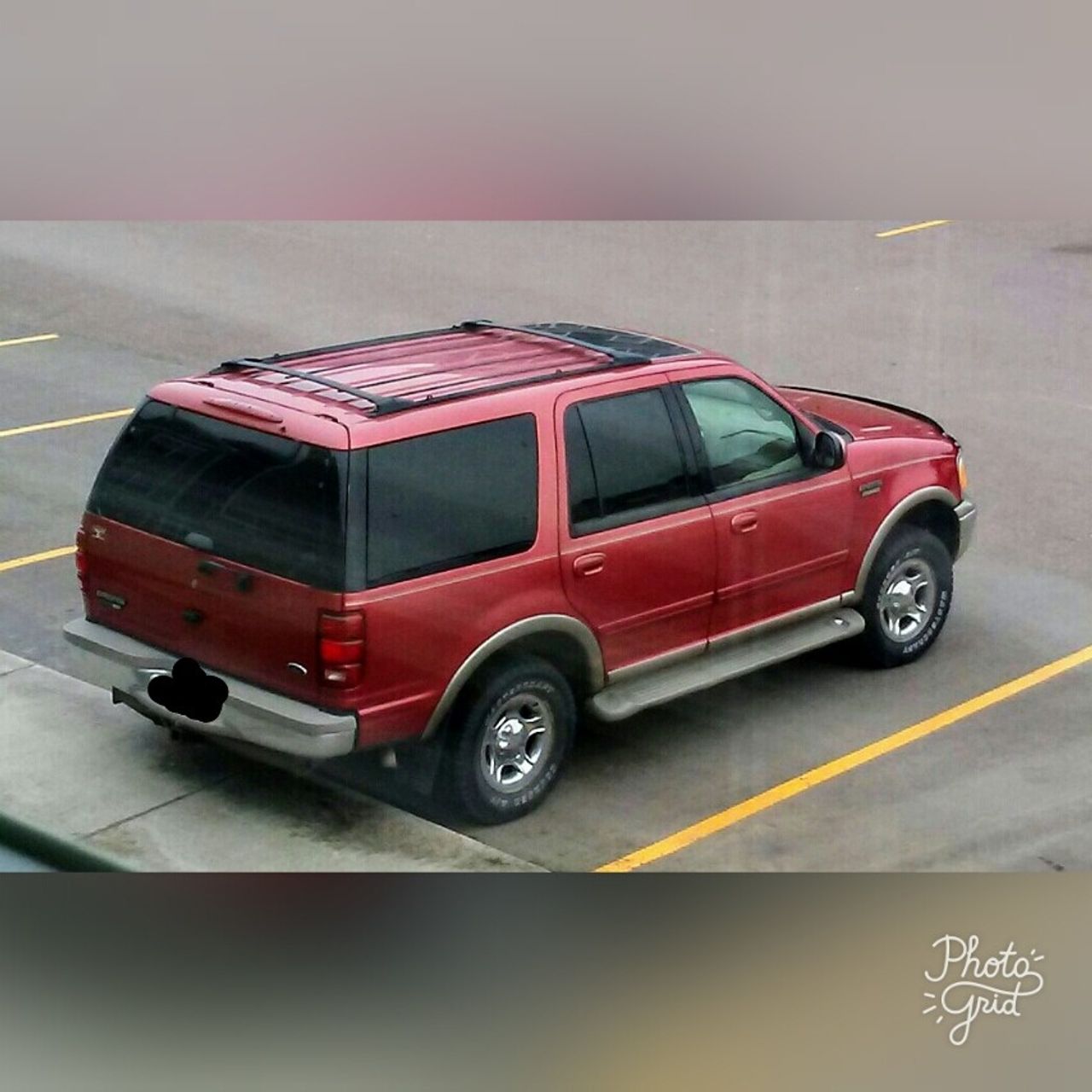 2001 Ford Expedition | Brandon, SD, Dark Toreador Red Clearcoat Metallic (Red & Orange)