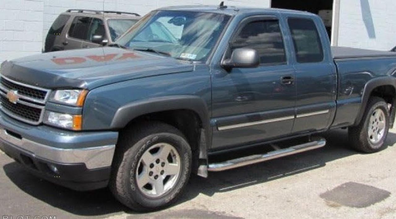 2006 Chevrolet Silverado 1500 | Sioux Falls, SD, Graystone Metallic (Gray)