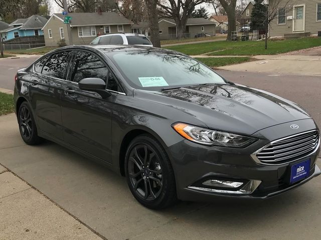 2018 Ford Fusion, Magnetic (Gray)