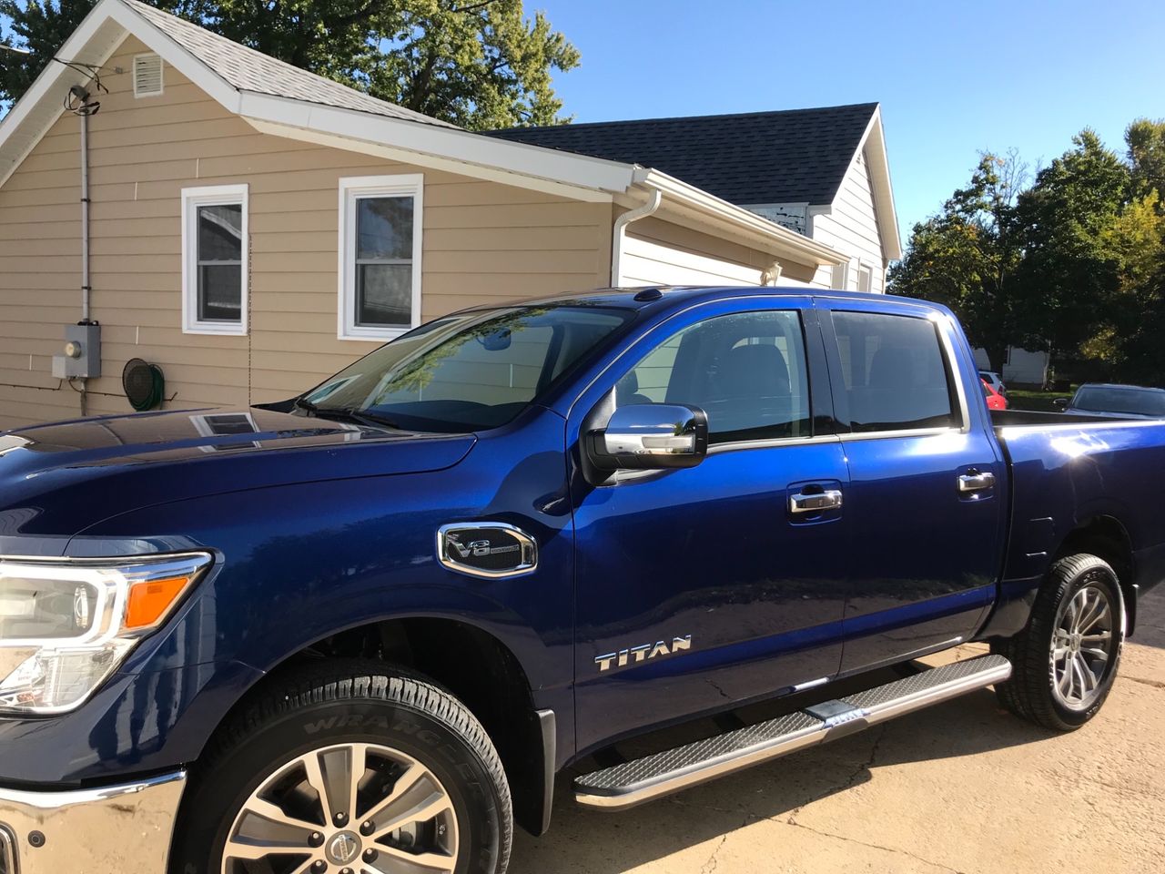 2017 Nissan Titan | Sioux Falls, SD, Deep Blue Pearl (Blue), 4x4