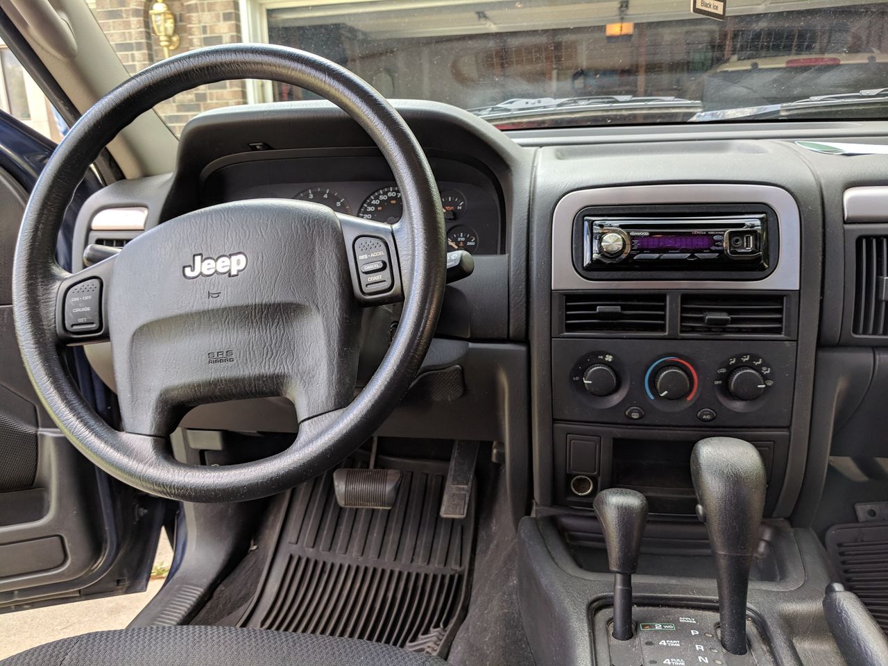 2004 Jeep Grand Cherokee Laredo | Sioux Falls, SD, Midnight Blue Pearlcoat (Blue), 4 Wheel