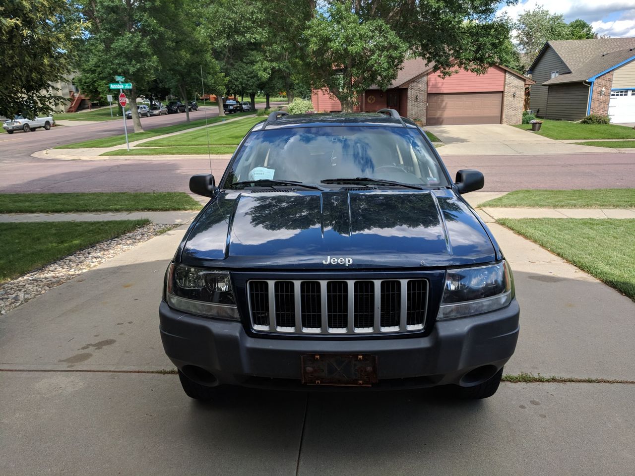 2004 Jeep Grand Cherokee Laredo | Sioux Falls, SD, Midnight Blue Pearlcoat (Blue), 4 Wheel