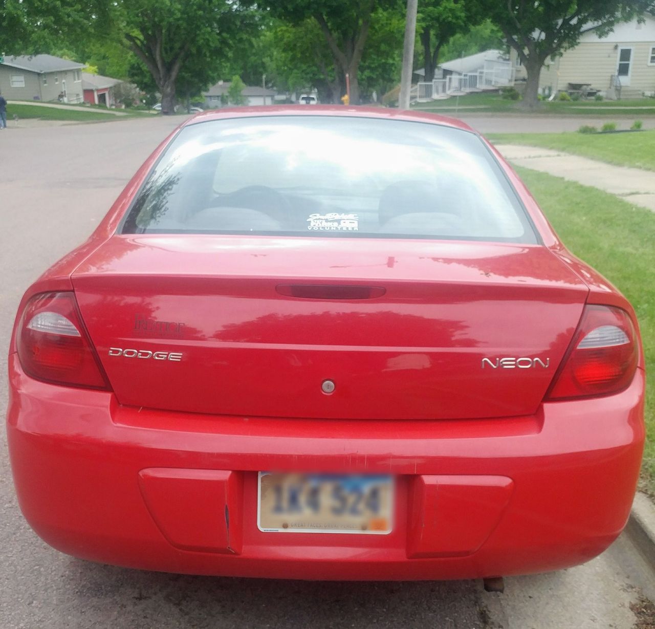 2005 Dodge Neon SE | Sioux Falls, SD, Flame Red Clearcoat (Red & Orange), Front Wheel