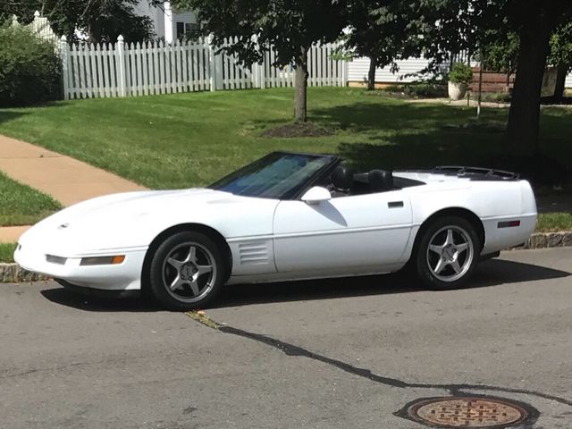 1991 Chevrolet Corvette Base, White, Rear Wheel