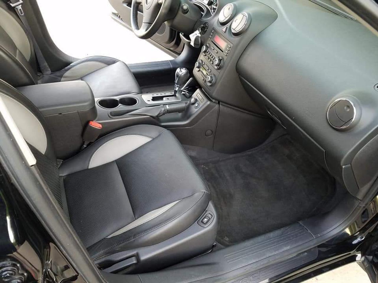 2006 Pontiac G6 GTP | Garretson, SD, Black (Black), Front Wheel