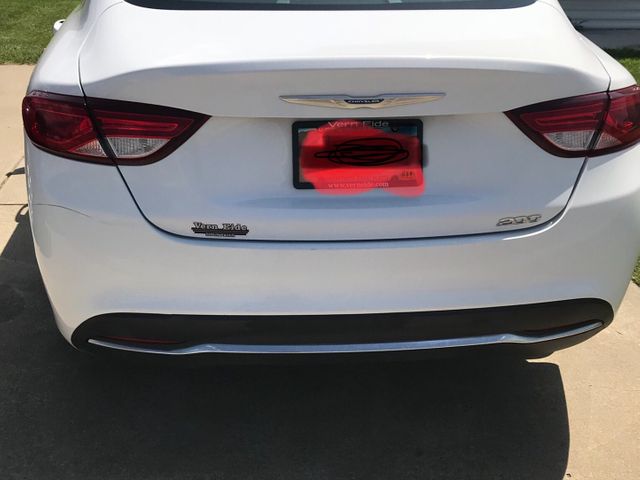 2015 Chrysler 200 Limited, Bright White Clear Coat (White), Front Wheel