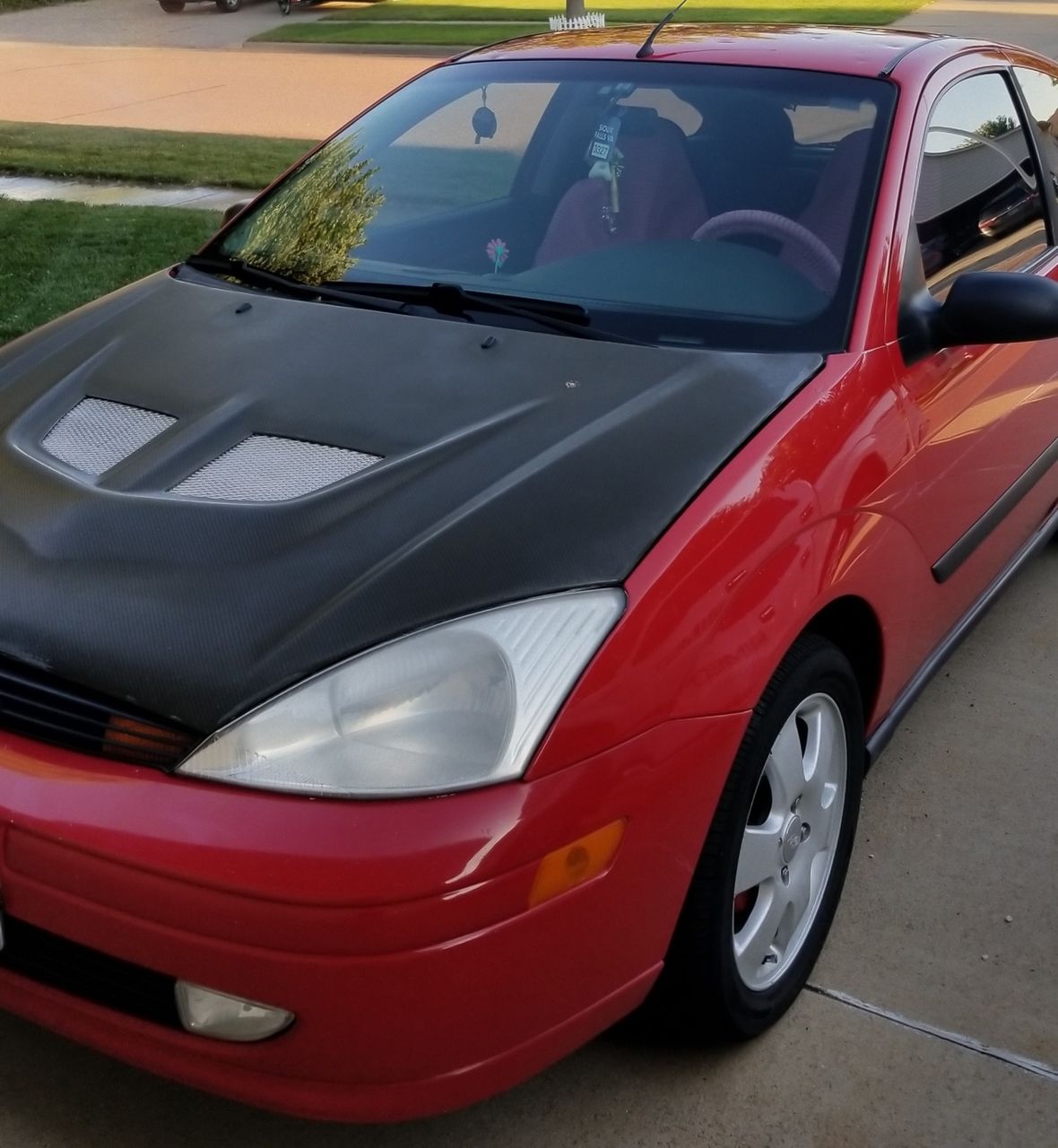 2001 Ford Focus | Brandon, SD, Infra-Red Clearcoat (Red & Orange), Front Wheel
