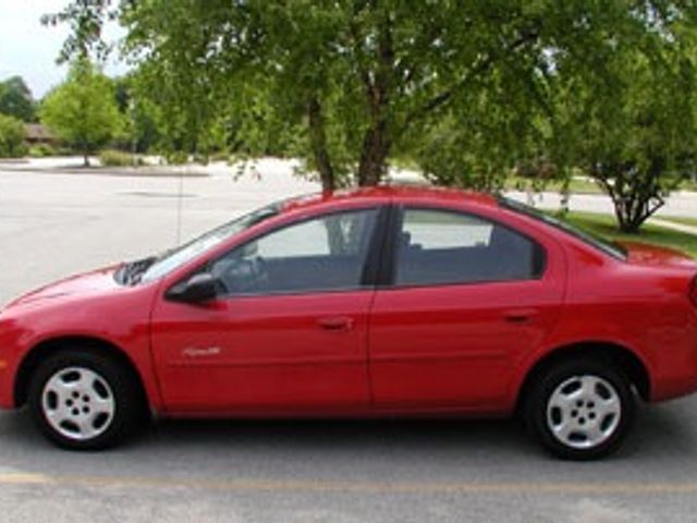 2000 Plymouth Neon, Flame Red Clearcoat (Red & Orange), Front Wheel