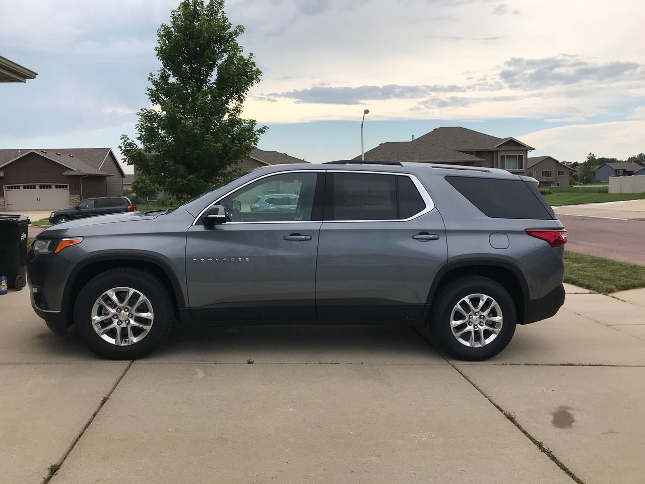 2018 Chevrolet Traverse LT Cloth | Sioux Falls, SD, Satin Steel Metallic (Gray), 4x4