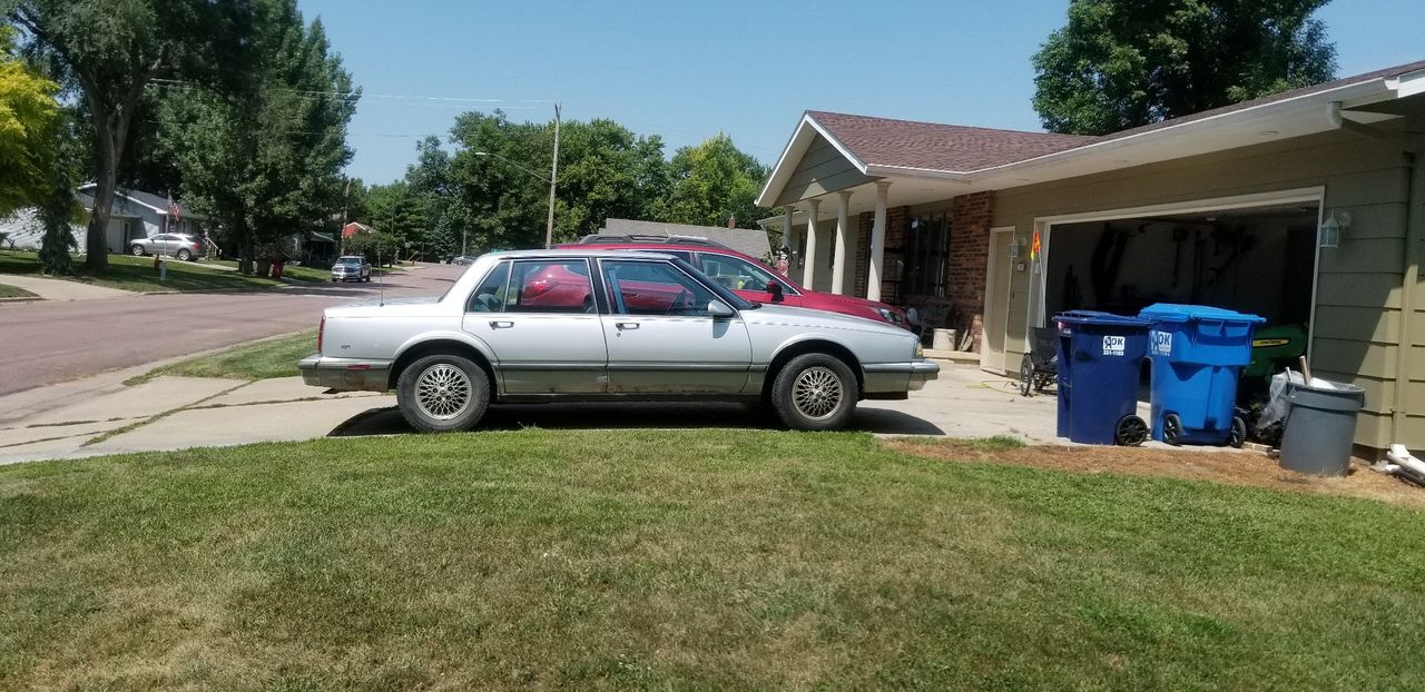 1989 Oldsmobile Eighty-Eight Royale Base | Harrisburg, SD, Silver, Front Wheel