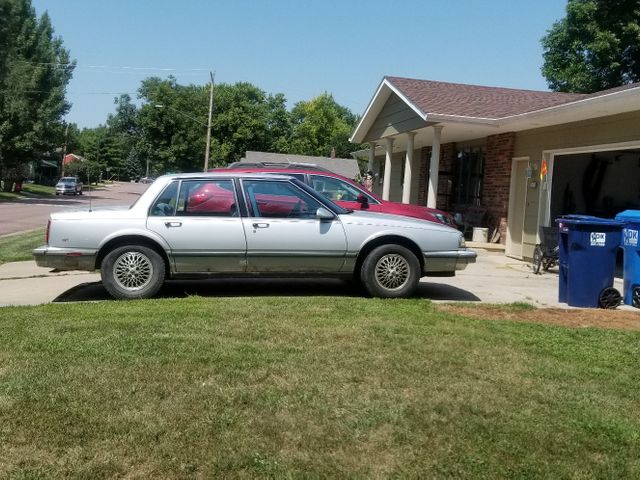 1989 Oldsmobile Eighty-Eight Royale Base, Silver, Front Wheel