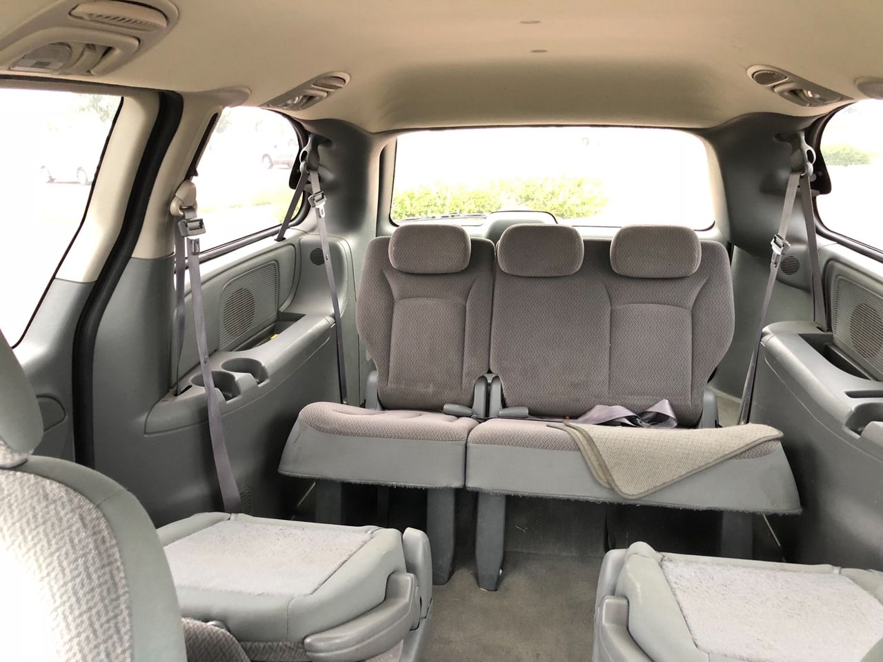 2006 Chrysler Town and Country Touring | Brandon, SD, Bright Silver Metallic Clearcoat (Silver), Front Wheel
