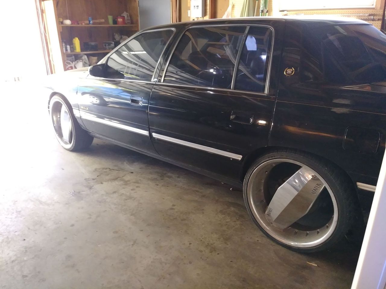 1994 Cadillac DeVille | Sioux Falls, SD, , Front Wheel