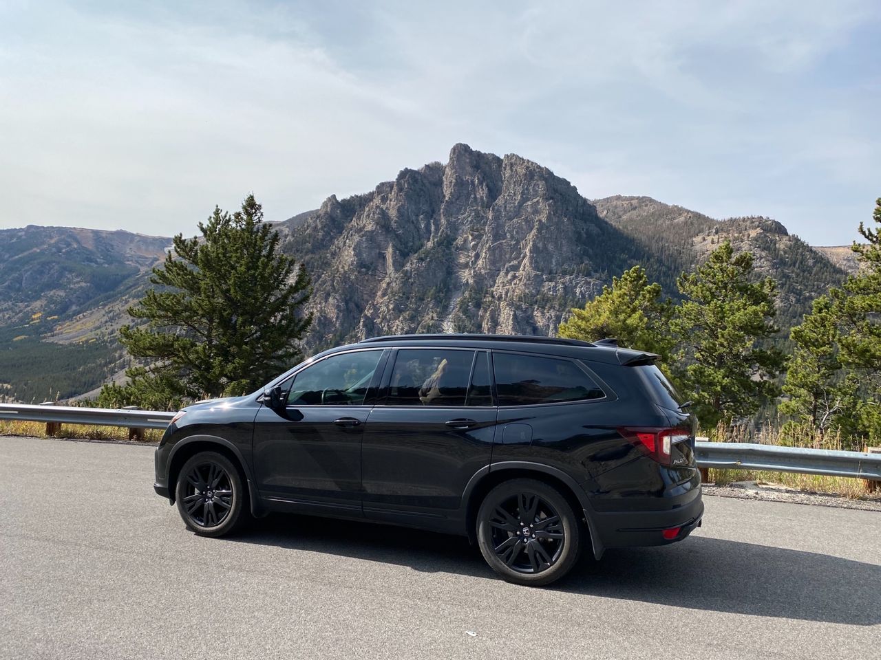 2020 Honda Pilot Black Edition | Sioux Falls, SD, Crystal Black Pearl (Black), All Wheel