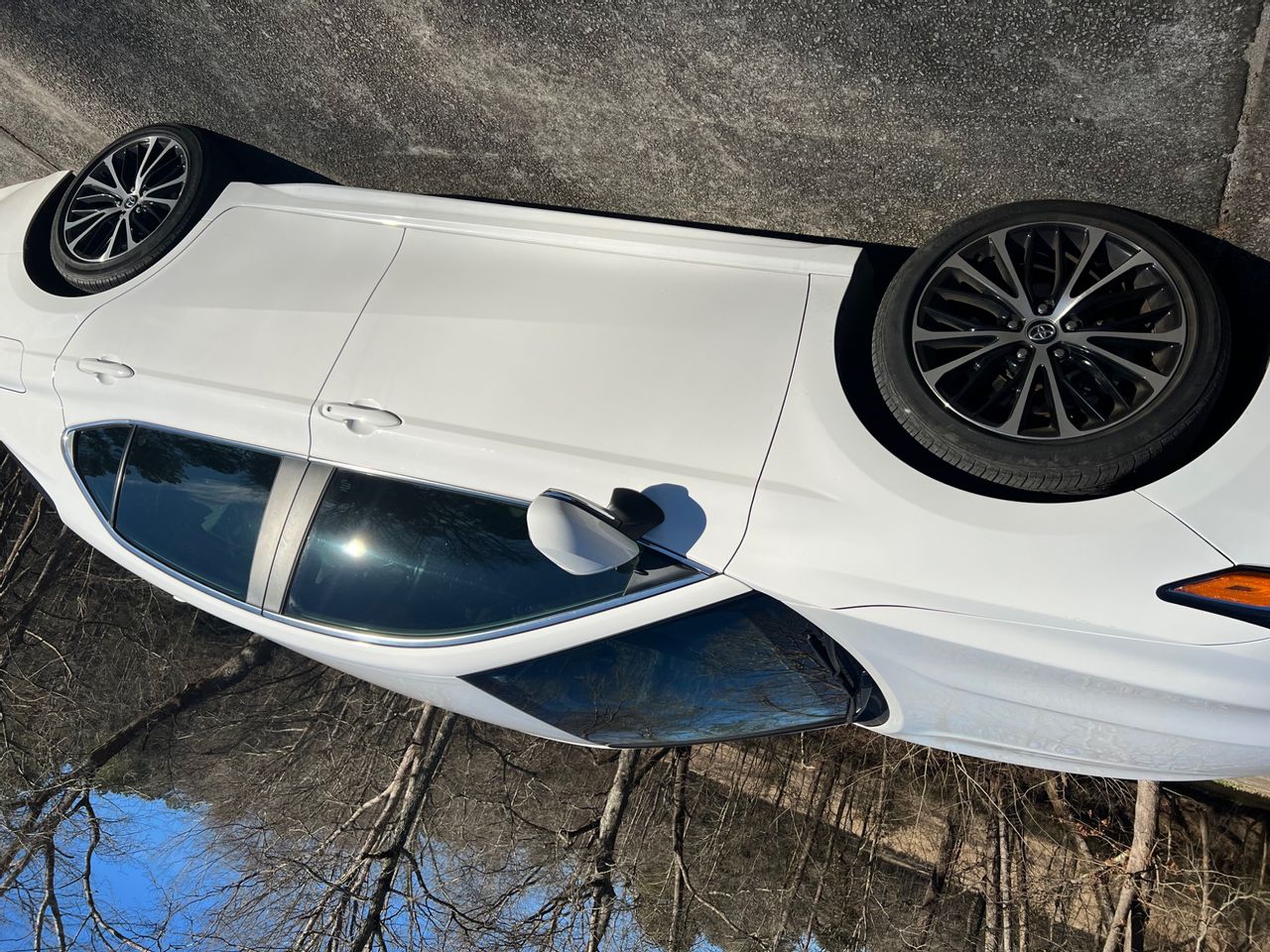 2020 Toyota Camry SE | Buchanan, GA, Super White (White), Front Wheel