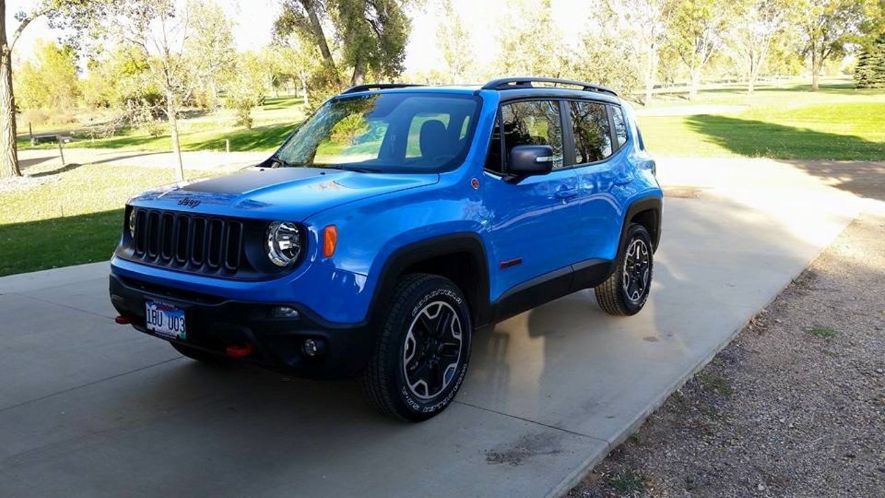 2015 Jeep Renegade Trailhawk | Hartford, SD, Sierra Blue (Blue), 4x4