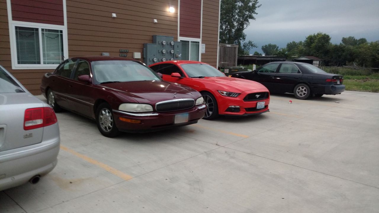 2001 Buick Park Avenue Base | Parker, SD, Light Bronzemist Metallic (Brown & Beige), Front Wheel