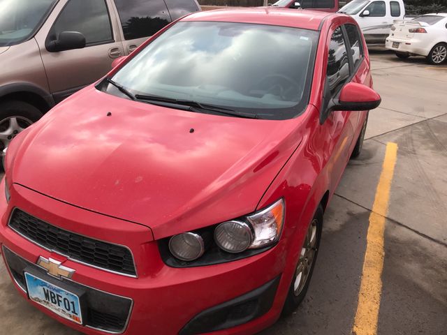 2012 Chevrolet Sonic LS, Victory Red (Red & Orange), Front Wheel