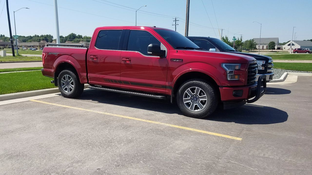 2017 Ford F-150 XLT | Sioux Falls, SD, Ruby Red Metallic Tinted Clearcoat (Red & Orange), 4x4