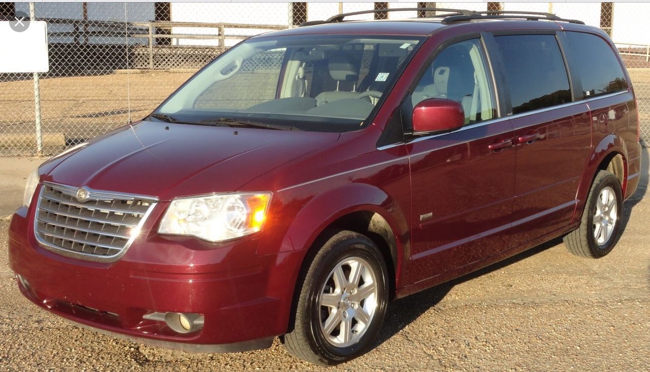 2008 Chrysler Town and Country Touring | Baltic, SD, Deep Crimson Crystal Pearl (Red & Orange), Front Wheel