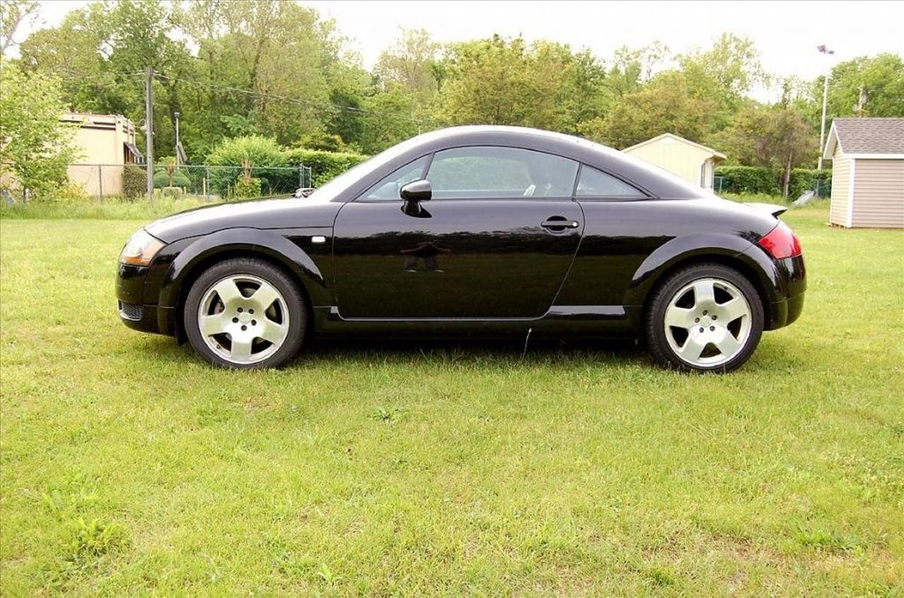 2000 Audi TT Base | Sioux Falls, SD, Black, Front Wheel