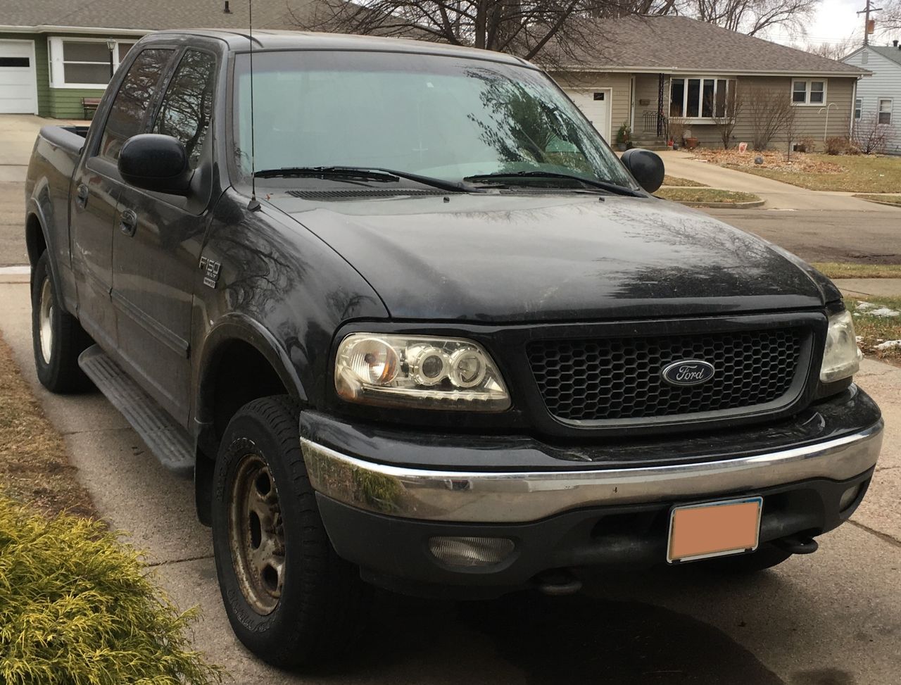 2001 Ford F-150 XLT | Sioux Falls, SD, Black Clearcoat (Black), 4 Wheel