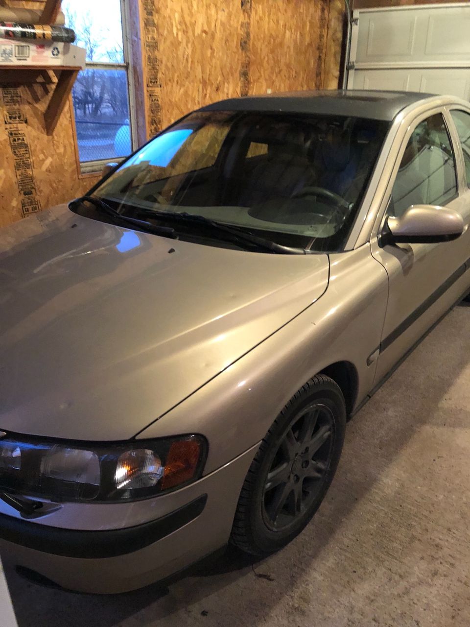 2002 Volvo S60 2.4T | Baltic, SD, Ash Gold Metallic (Gold & Cream)