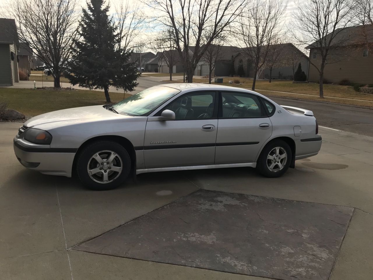 2004 Chevrolet Impala Base | Sioux Falls, SD, Galaxy Silver Metallic (Silver), Front Wheel